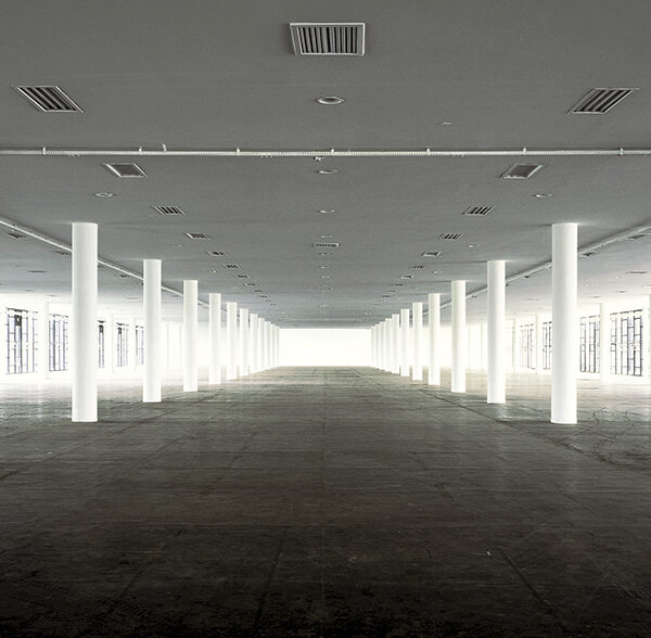 espaço aberto/espaço fechado, 2002

fotografia

impressão lambda em papel RC montada em metacrilato _ 125 × 250 × 3 cm
